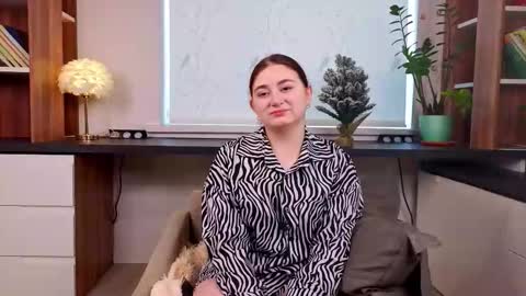 Snapshot of carinashiring chatting on 12-21-25, 05:36 Charlotte online show from 12-21-25, 05:36