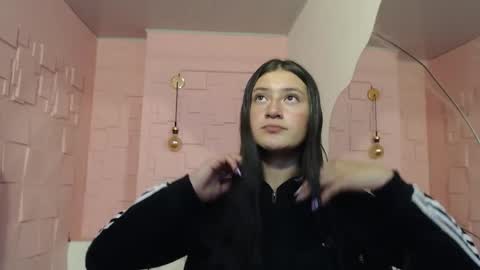 Snapshot of caritoluna_ chatting on 11-15-25, 03:37 Carito online show from 11-15-25, 03:37