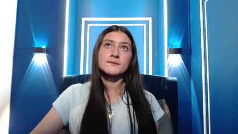 Snapshot of caritoluna_ chatting on 11-26-25, 03:40 Carito online show from 11-26-25, 03:40