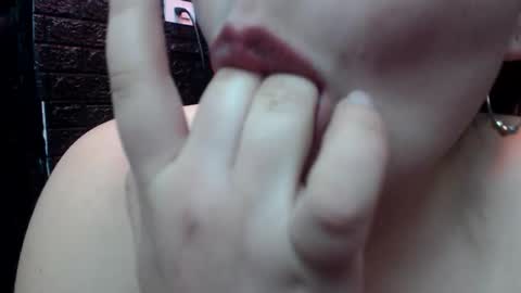 carla_999 online show from 10-04-25, 02:04