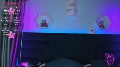 carla online show from 04-22-26, 05:43