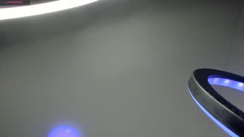 Carla online show from 03-07-26, 04:42