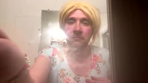 carlacee online show from 11-09-25, 10:02