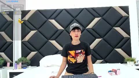 Carla Linares online show from 07-16-26, 07:31