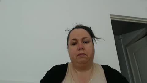 Snapshot of carlaruth chatting on 04-14-26, 03:01 Carlaruth online show from 04-14-26, 03:01