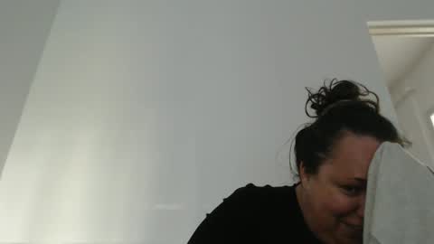 Snapshot of carlaruth chatting on 04-14-26, 03:07 Carlaruth online show from 04-14-26, 03:07