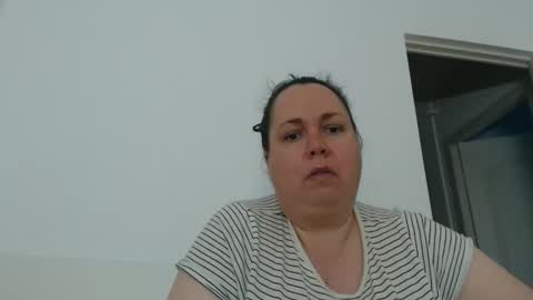 Snapshot of carlaruth chatting on 04-17-26, 03:20 Carlaruth online show from 04-17-26, 03:20