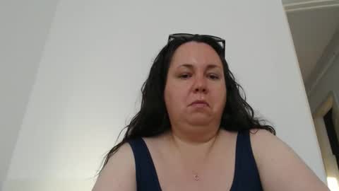 Snapshot of carlaruth chatting on 04-19-26, 04:12 Carlaruth online show from 04-19-26, 04:12