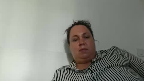 Snapshot of carlaruth chatting on 04-23-26, 12:29 Carlaruth online show from 04-23-26, 12:29