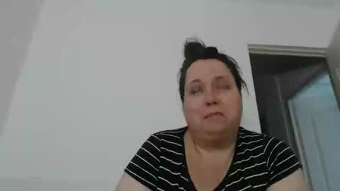 Snapshot of carlaruth chatting on 05-01-26, 03:55 Carlaruth online show from 05-01-26, 03:55