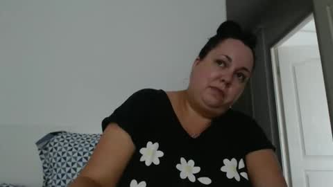 Snapshot of carlaruth chatting on 05-08-26, 04:56 Carlaruth online show from 05-08-26, 04:56