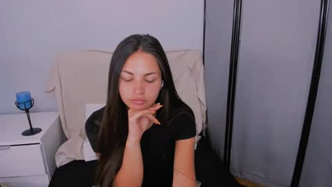 Snapshot of carlaxsensual chatting on 06-30-26, 05:19 CarlaxSensual online show from 06-30-26, 05:19