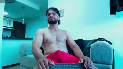 Snapshot of carlbadams96 chatting on 11-07-25, 10:43 sebasfit online show from 11-07-25, 10:43