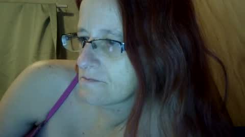 Snapshot of carleeswoman08 chatting on 02-13-25, 02:09 carleeswoman08 online show from 02-13-25, 02:09