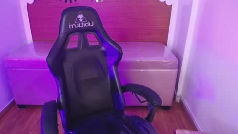 CARLYE   online show from 10-03-25, 03:03