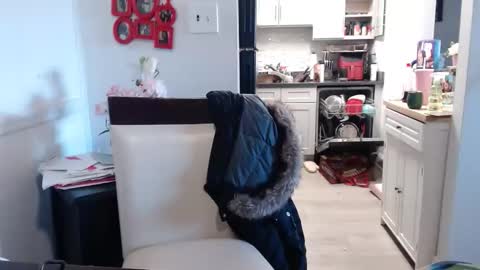 Snapshot of carliecreams chatting on 03-09-26, 02:32 Carlie online show from 03-09-26, 02:32