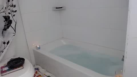 Snapshot of carliecreams chatting on 03-14-26, 06:57 Carlie online show from 03-14-26, 06:57