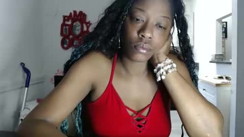 Snapshot of carliecreams chatting on 04-07-26, 02:12 Carlie online show from 04-07-26, 02:12