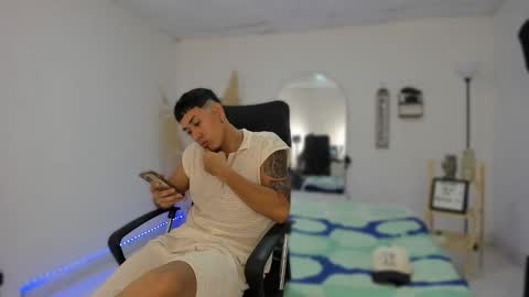 master online show from 10-26-25, 02:45