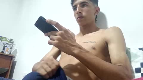 carlos682090 online show from 10-19-25, 04:24