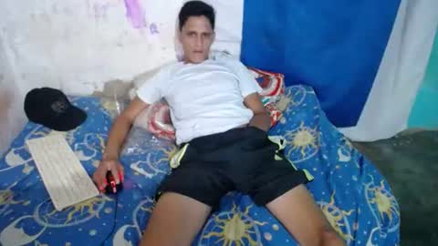 Snapshot of carlos_steven chatting on 05-10-26, 01:33 carlos_steven online show from 05-10-26, 01:33