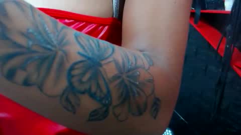 CarlotaDivaxxx online show from 05-28-26, 03:42