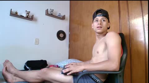 Snapshot of carloz_perez chatting on 09-23-25, 05:16 carloz_perez online show from 09-23-25, 05:16