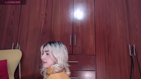 Snapshot of carly_grasso chatting on 02-23-25, 05:12 carly grasso online show from 02-23-25, 05:12