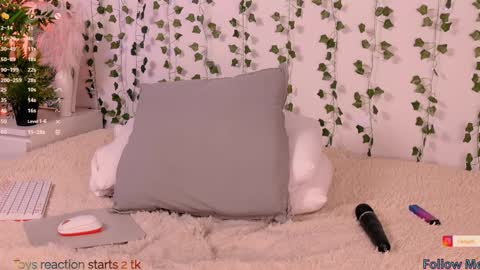 Carly online show from 01-18-25, 04:15