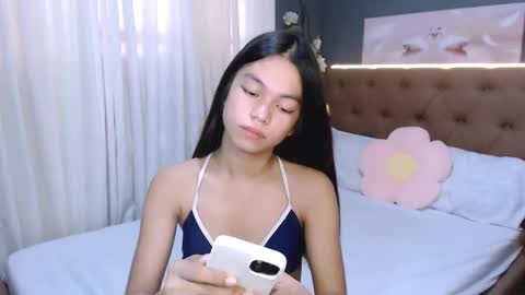 Snapshot of carmella_amethyst chatting on 05-18-26, 04:07 CARMELLA online show from 05-18-26, 04:07