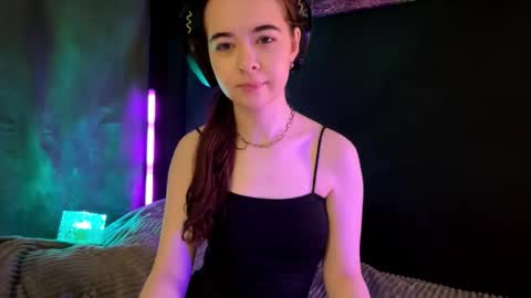 Rin online show from 10-19-25, 01:23