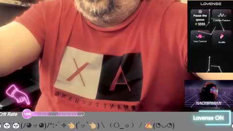 Snapshot of carmelo_devitto chatting on 01-03-25, 08:32 soy Batman online show from 01-03-25, 08:32