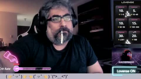 Snapshot of carmelo_devitto chatting on 02-21-25, 08:07 soy Batman online show from 02-21-25, 08:07