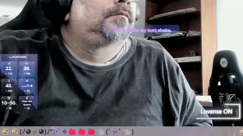Snapshot of carmelo_devitto chatting on 11-09-25, 08:18 soy Batman online show from 11-09-25, 08:18