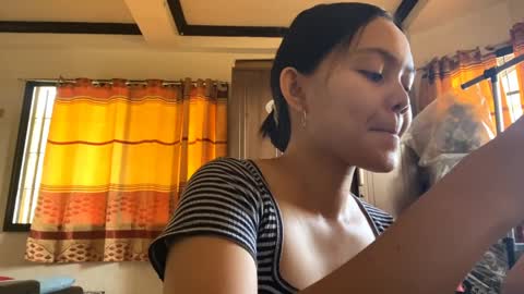 Snapshot of carmenhovorka chatting on 03-29-26, 11:27 Selene online show from 03-29-26, 11:27