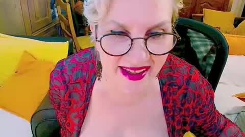 Carmen online show from 05-25-26, 07:58