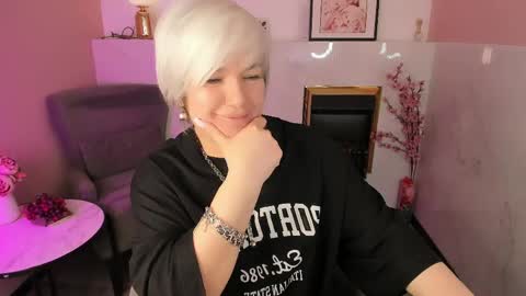 Carmen online show from 04-24-26, 09:28