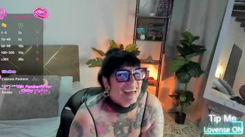 CARMILLA ROSS online show from 04-30-26, 08:48