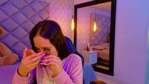 caro_adams1 online show from 11-22-25, 11:31