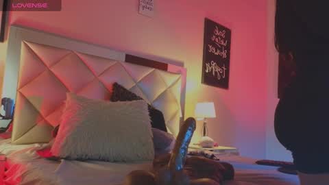 Snapshot of caro_zapata chatting on 01-05-25, 04:48 Carolina online show from 01-05-25, 04:48