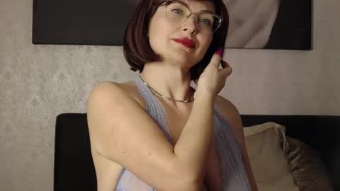 Snapshot of carojhones chatting on 02-16-25, 02:00 CaroJhones online show from 02-16-25, 02:00