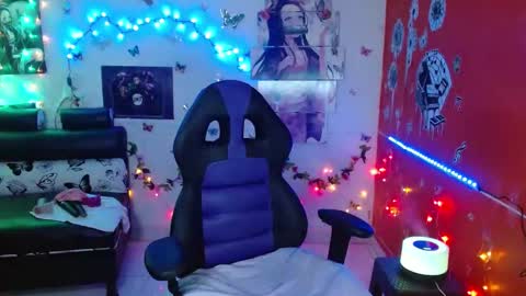 Snapshot of carol20_1994 chatting on 02-22-25, 06:50 Carolina online show from 02-22-25, 06:50