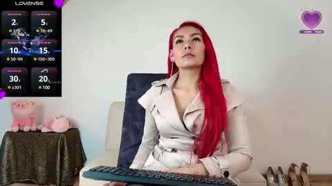 Snapshot of carol_love11 chatting on 12-24-24, 02:33 Carol love11 online show from 12-24-24, 02:33