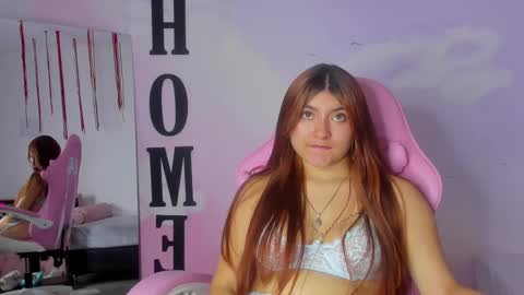 Snapshot of carolay759687 chatting on 03-03-25, 07:43 carolay759687 online show from 03-03-25, 07:43