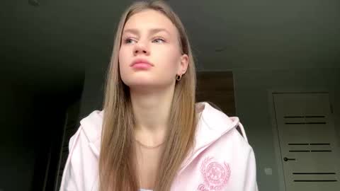 Lisa online show from 12-19-25, 10:33