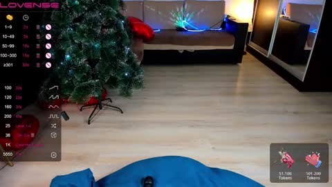 Snapshot of carolina_bby chatting on 12-21-24, 08:54 Carolina online show from 12-21-24, 08:54