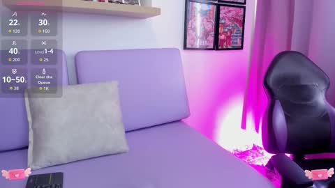 Carolina  online show from 10-23-25, 08:18