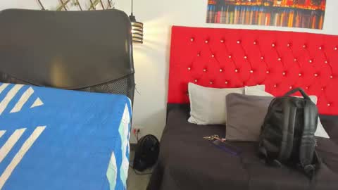 Carolina online show from 09-28-25, 04:45