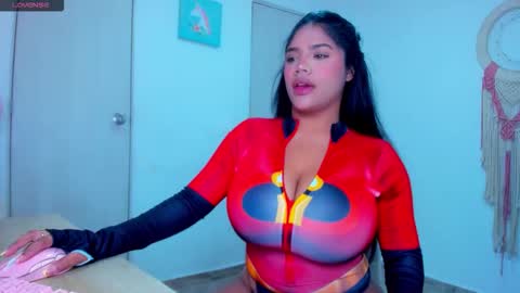 Carolina online show from 10-20-25, 01:44