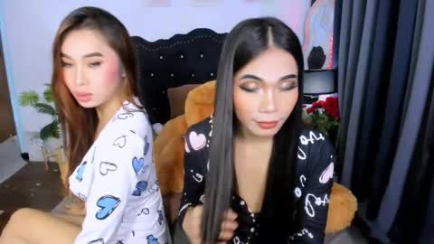 Snapshot of carolinariches chatting on 11-12-25, 10:20 Just call me Carolina online show from 11-12-25, 10:20